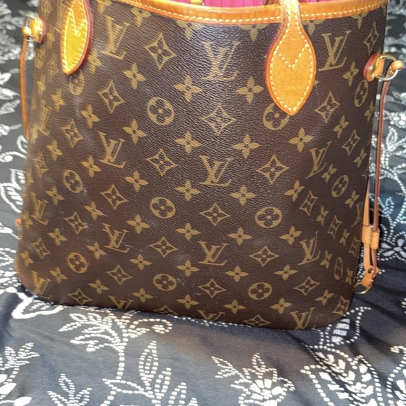 Authentic LOUIS VUITTON - Picture 5 of 5
